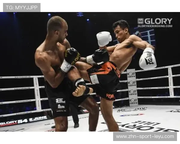 “极限对抗，四川省体育馆自由搏击赛一触即发！”